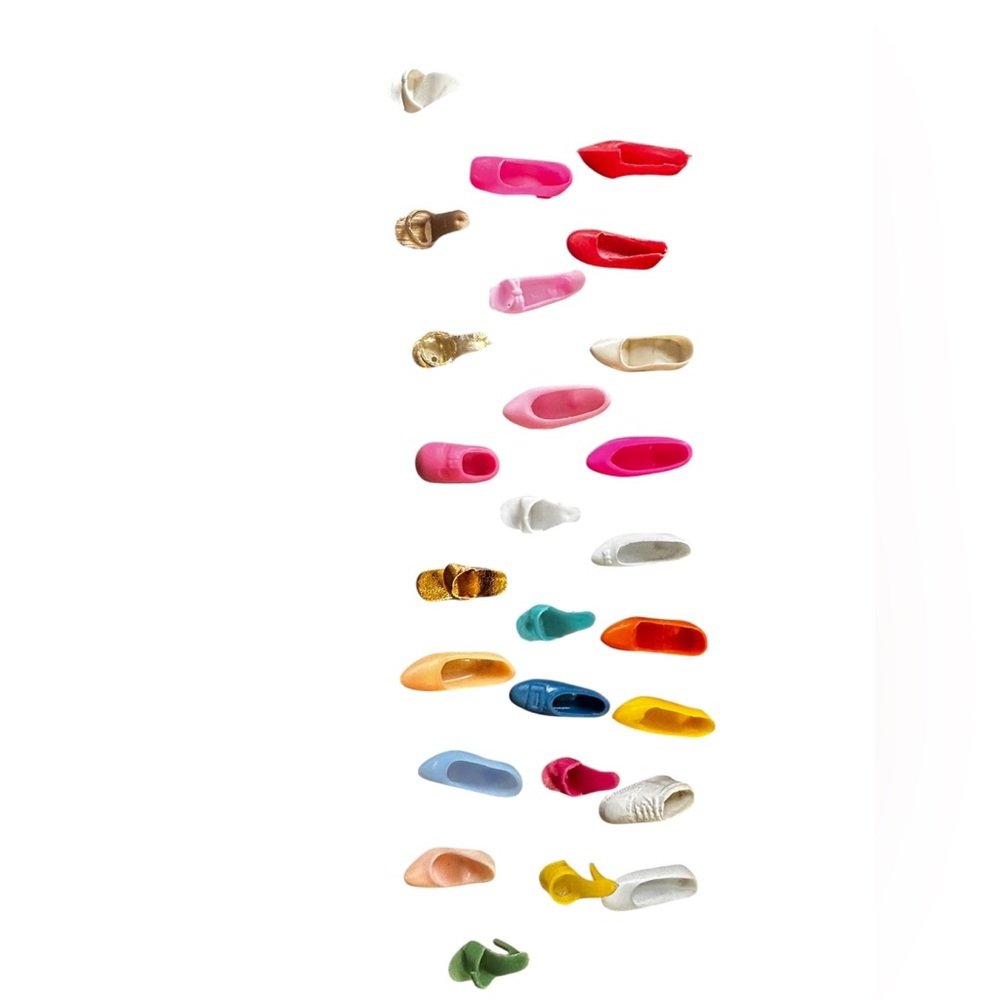 “Vintage Barbie Shoe Lot – 26 Single Shoes – Repair / Replacement”